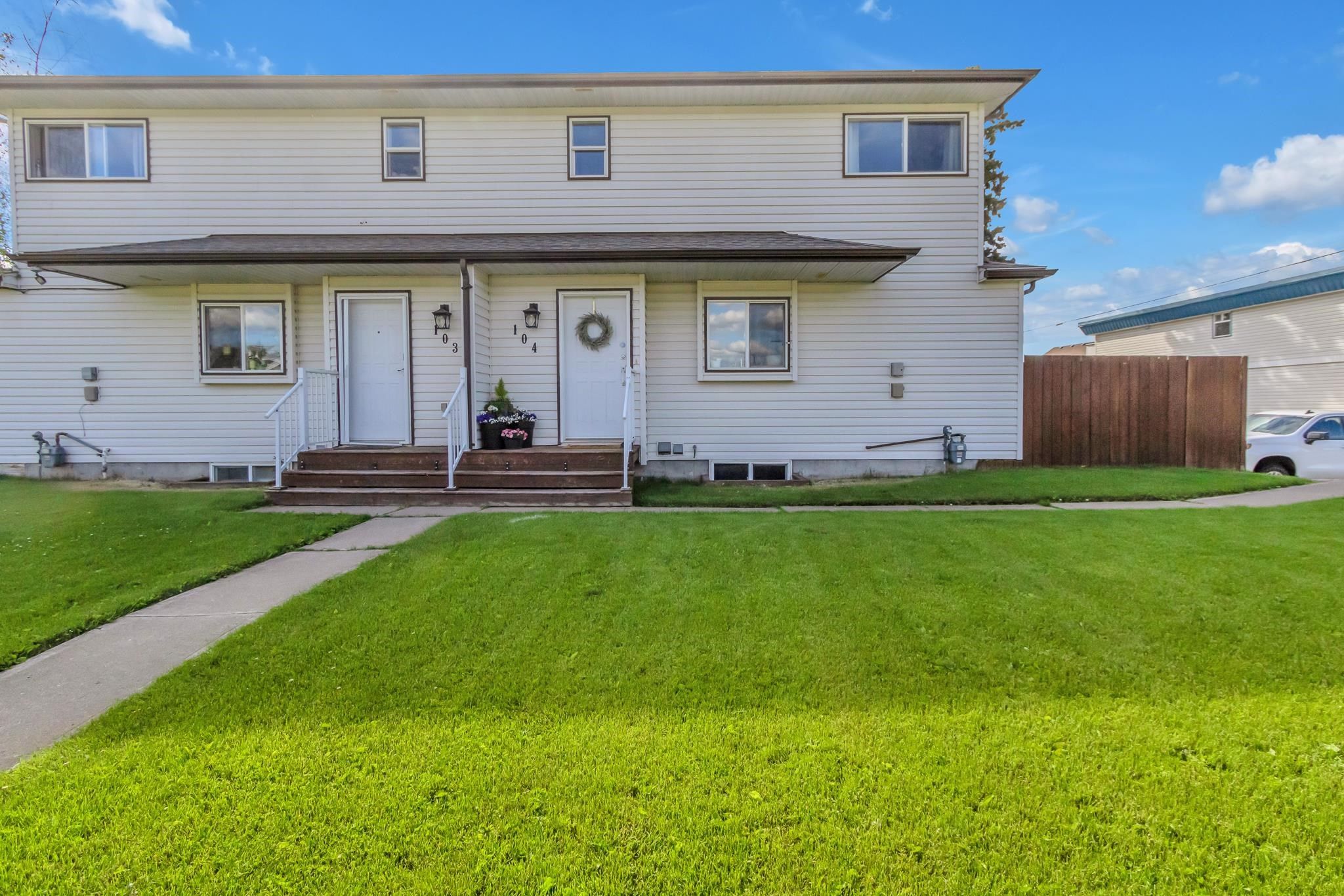 Open House. Open House on Sunday, July 31, 2022 12:00PM - 1:00PM
Check out this amazing home with Angeline Urysty! What a great location for anyone working downtown!